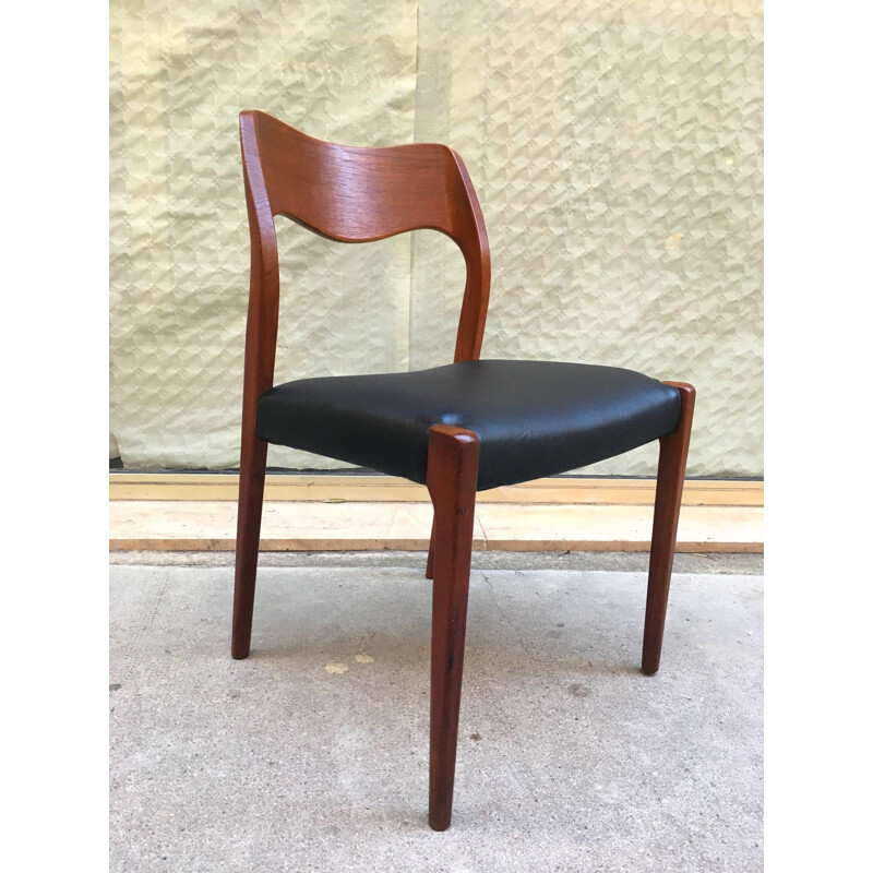 Set of 6 vintage teak chairs Niels O Moller model 71