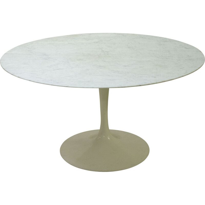  Vintage Tulip table in Carare marble by Eero Saarinen for Knoll