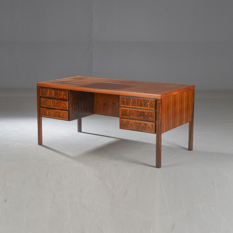 Vintage desk in rosewood model 77 by Gunni Omann