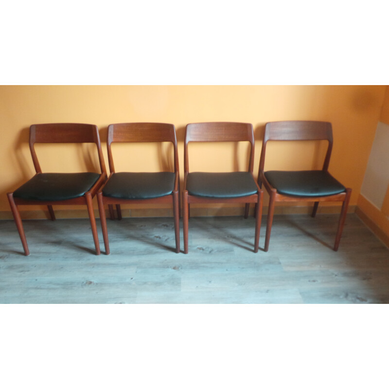 Ensemble de 4 chaises scandinaves en teck et similicuir - 1960
