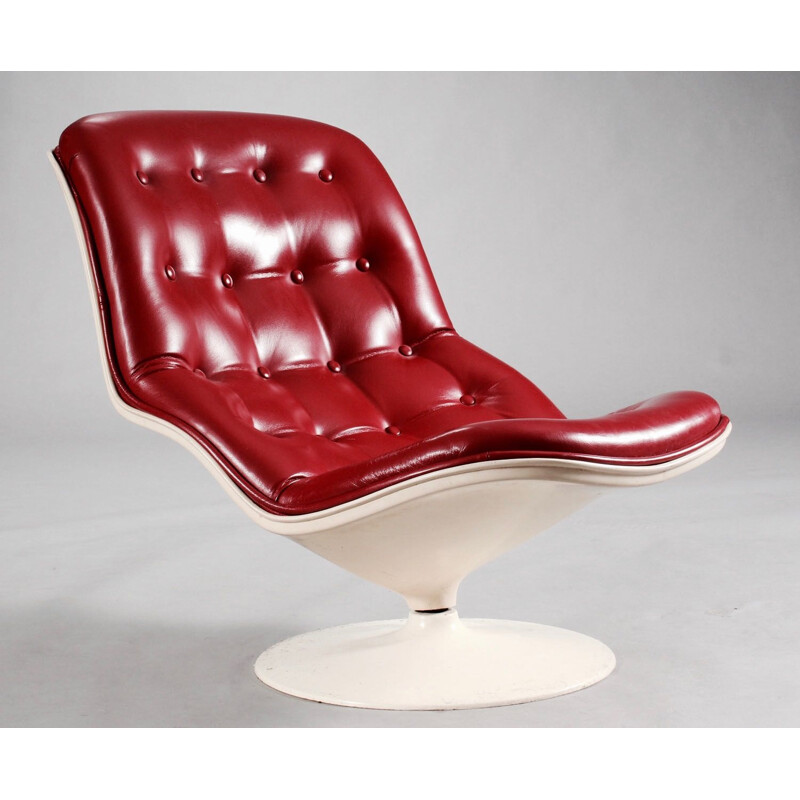 Vintage swivel armchair in red leather by airborne