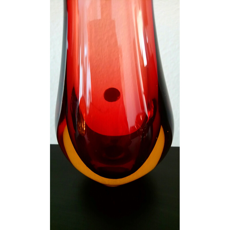 Large vintage vase in Murano Sommerso glass