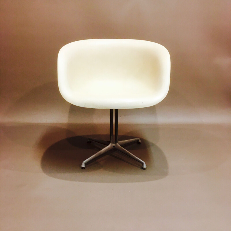 Vintage white chair "La Fonda" by Charles & Ray Eames for Herman Miller