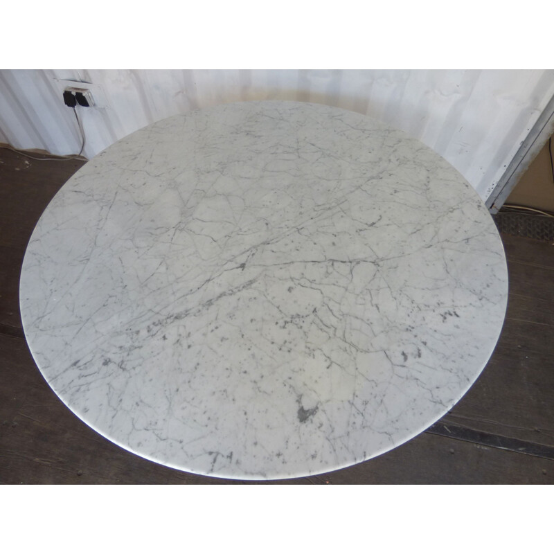 Vintage tulip table 120cm in carrara marble by Knoll