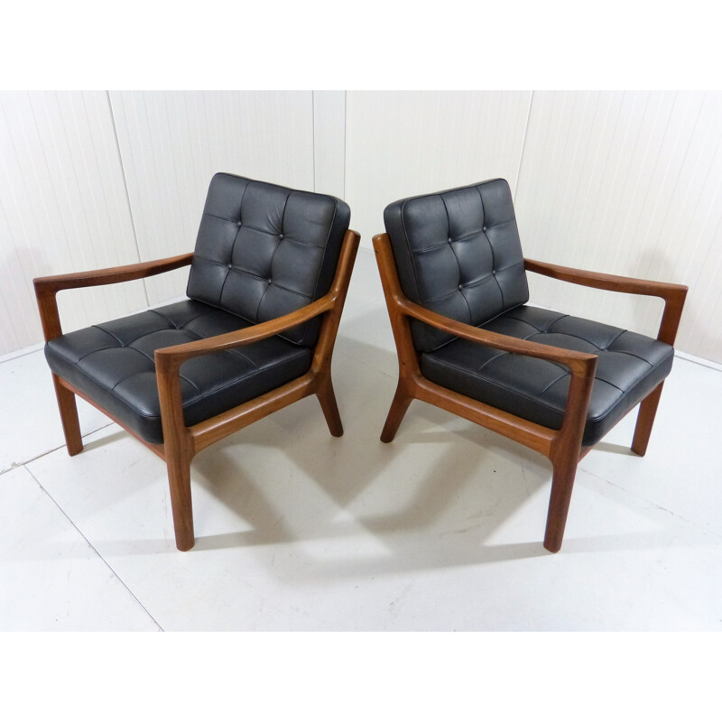 Pair of armchairs in wood and black leather, Ole WANSCHER - 1950s