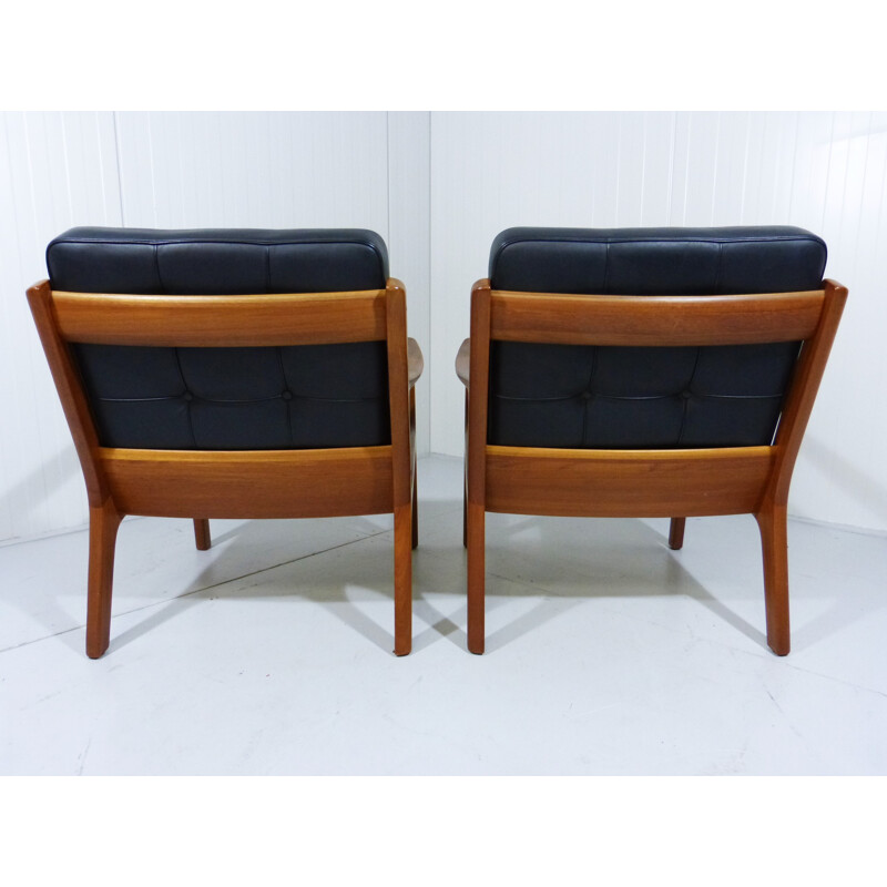 Paire de fauteuils en bois et cuir, Ole WANSCHER - 1950