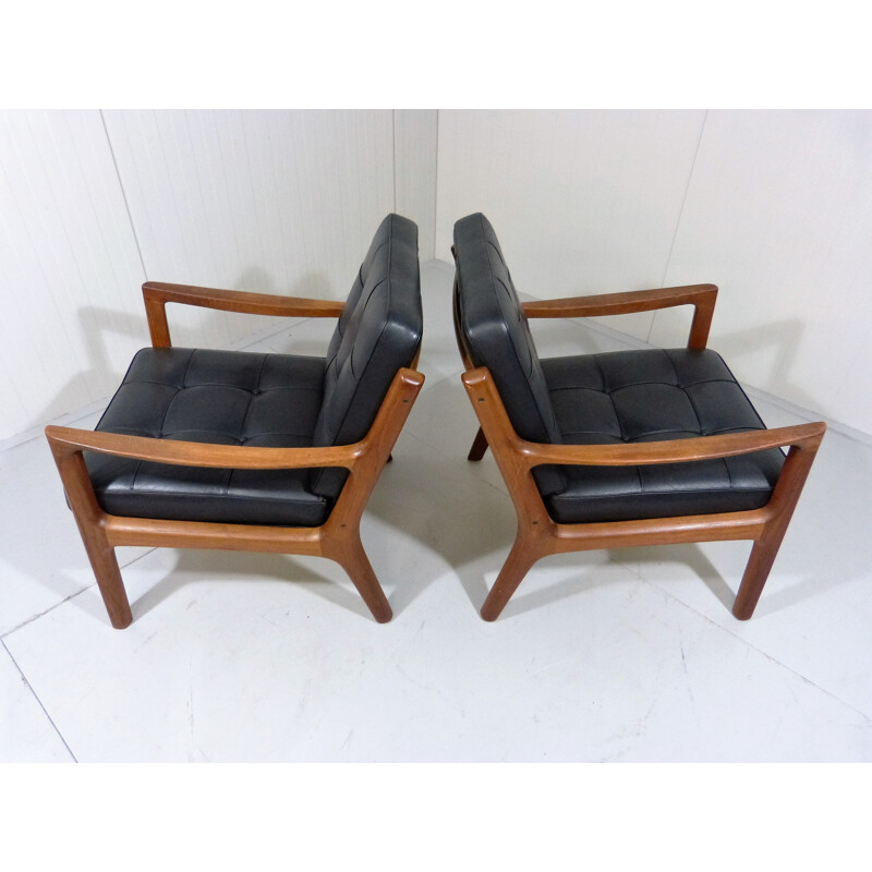 Pair of armchairs in wood and black leather, Ole WANSCHER - 1950s