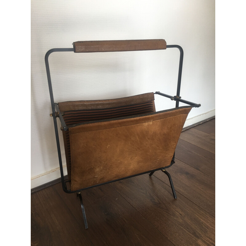 Vintage brown magazine rack