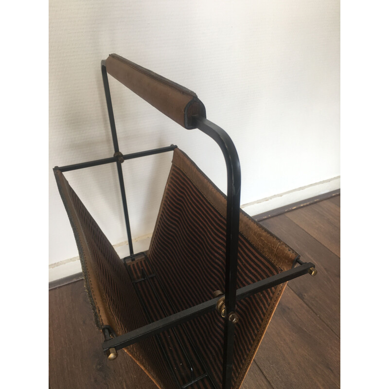 Vintage brown magazine rack