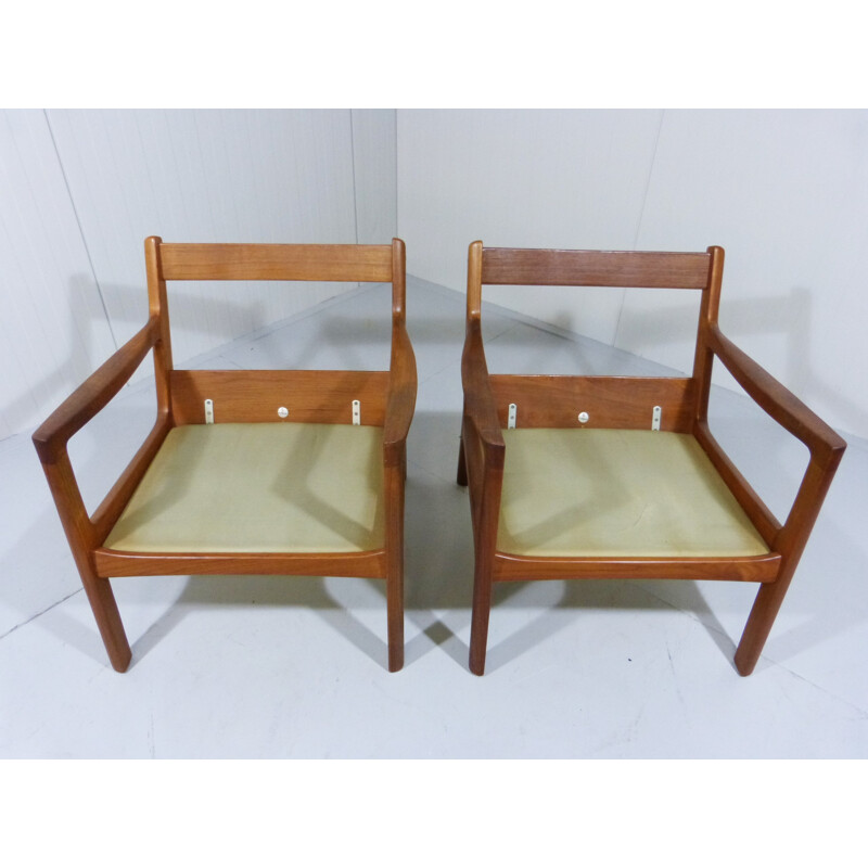 Pair of armchairs in wood and black leather, Ole WANSCHER - 1950s