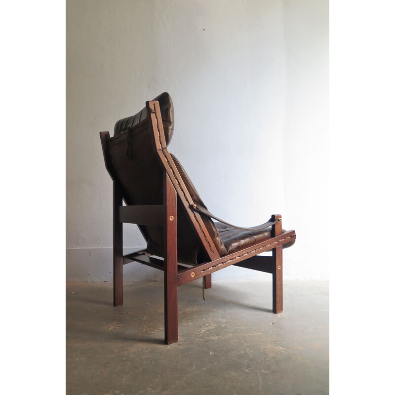 Vintage armchair "Hunter" in brown leather by Torbjon Afdal