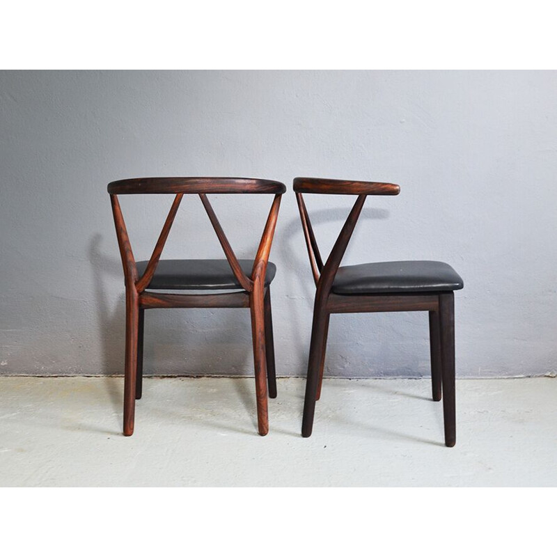 Set of 2 vintage dining chairs "255" in rosewood by Henning Kjaernulf for Bruno Hansen