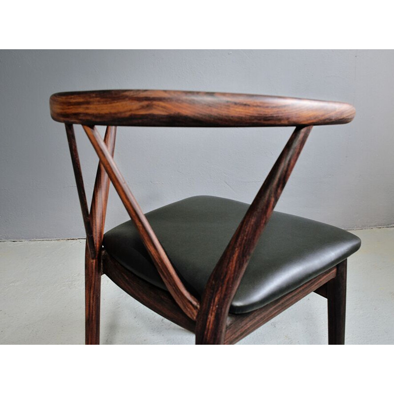 Set of 2 vintage dining chairs "255" in rosewood by Henning Kjaernulf for Bruno Hansen