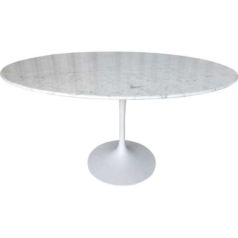 Vintage tulip table 120cm in carrara marble by Knoll