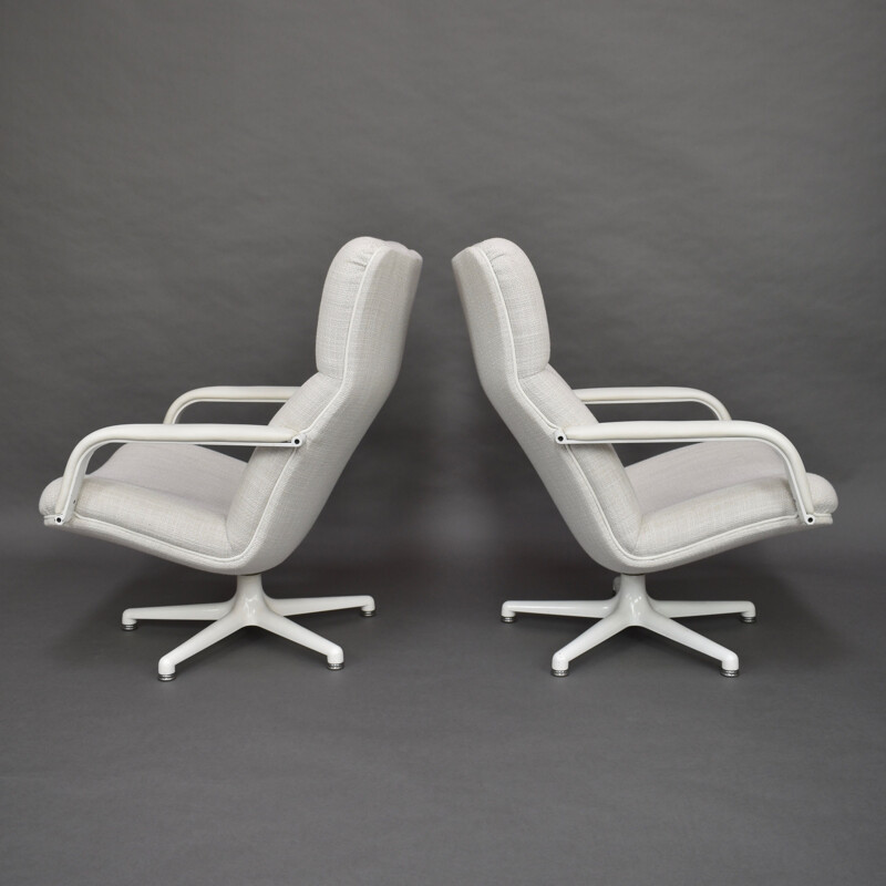 Set of 2 vintage lounge chairs F154 by Geoffrey Harcourt