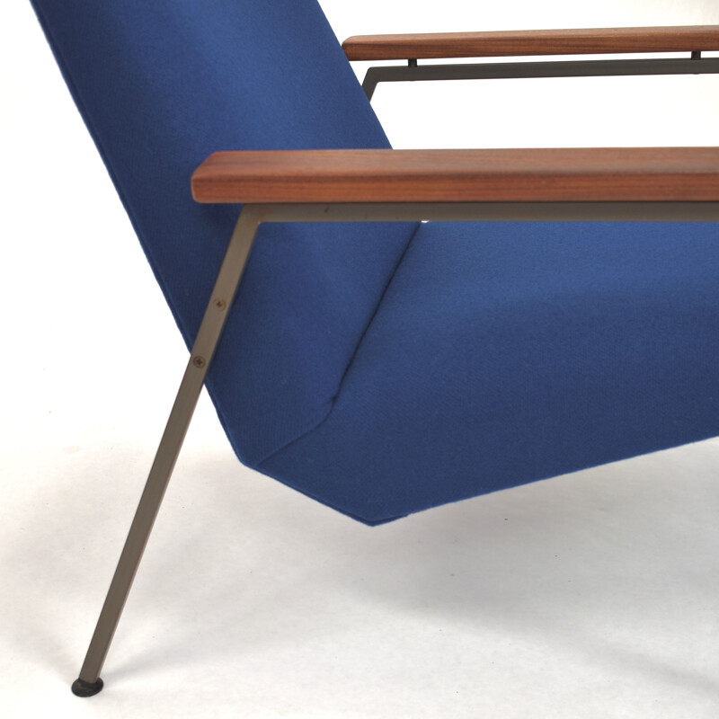 Set of 2 vintage blue lounge chairs by Rob Parry for Gelderland