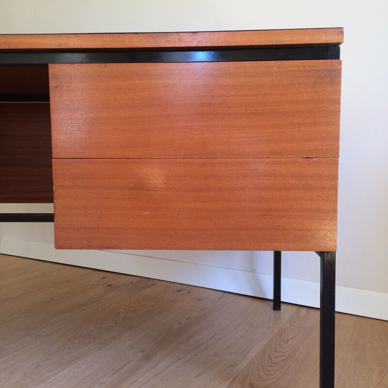 Vintage desk 620 by Pierre Guariche