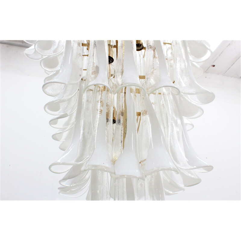 Vintage chandelier with 100 Murano glass petals by La Murrina