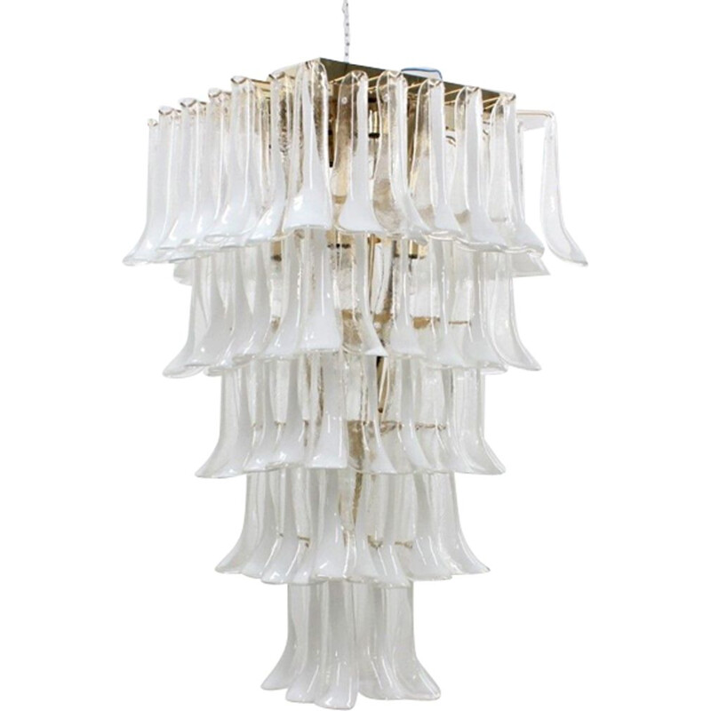 Vintage chandelier with 100 Murano glass petals by La Murrina