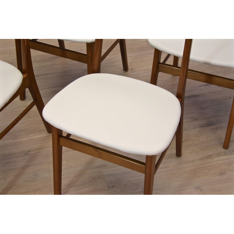 Suite de 4 chaises de salle à manger danoises blanches pour Farstrup