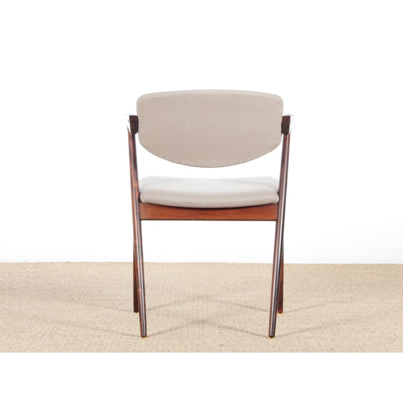 Suite de 8 cadeiras de carvalho, modelo 42, Kai Kristiansen