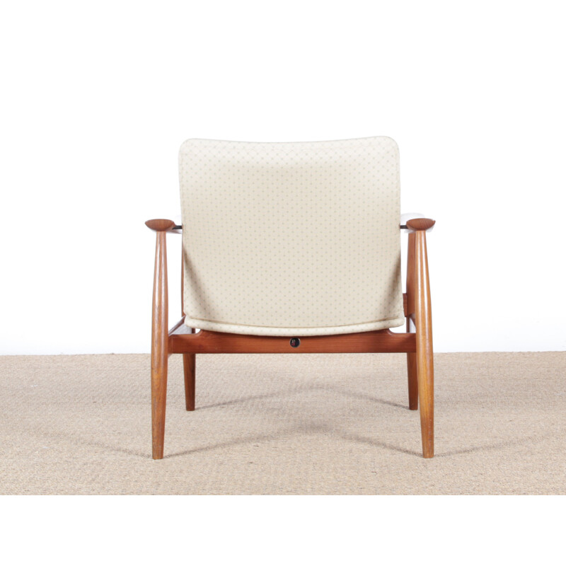 Paire de fauteuils scandinaves modèle 138 en teck