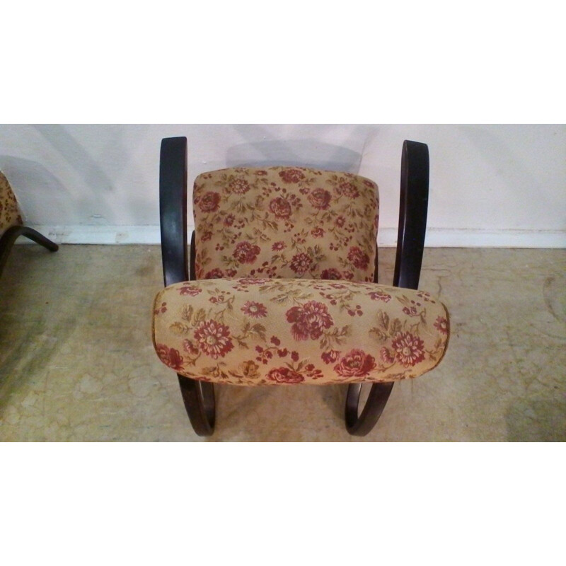 Pair of vintage walnut armchairs and coffee table H-275 by Jindrich Halabala, 1930