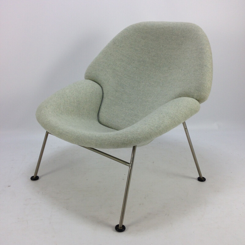 Vintage armchair F555 by Pierre Paulin for Artifort