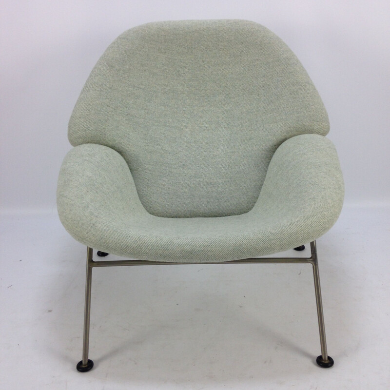 Vintage armchair F555 by Pierre Paulin for Artifort