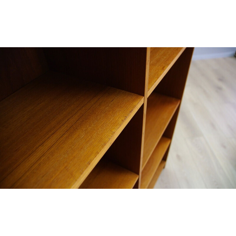 Vintage scandinavian bookcase in teak with adjustable shelves