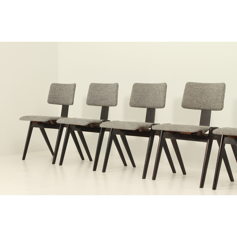 Set of 6 viintage Hillestak dining chairs by Robin and Lucienne Day