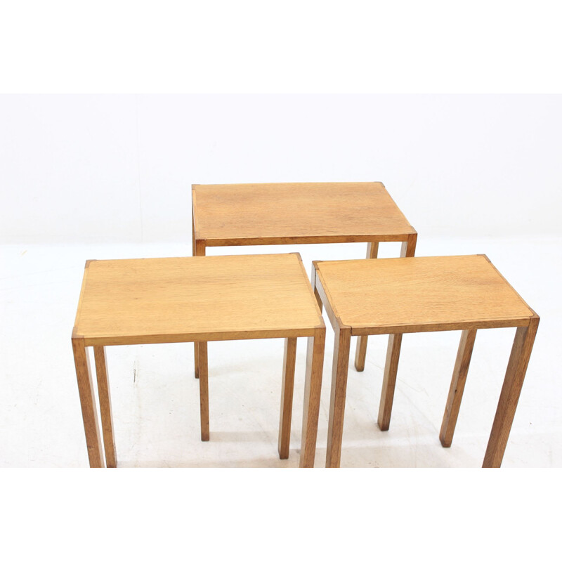 Set of 3 vintage nesting tables by Jindřich Halabala