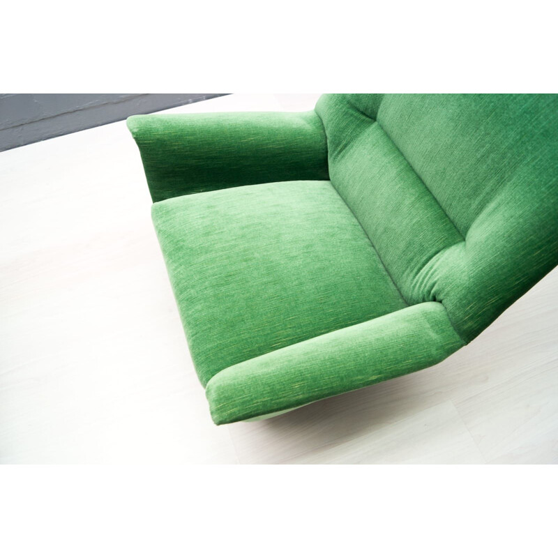 Suite de 2 fauteuils vintage verts italiens