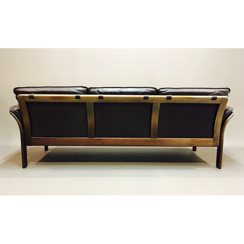 Vintage 3-seater Scandinavian sofa in leather