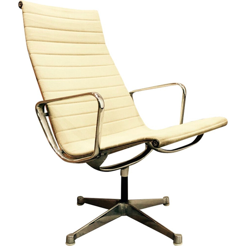Fauteuil vintage beige Charles and Ray Eames EA116 1960