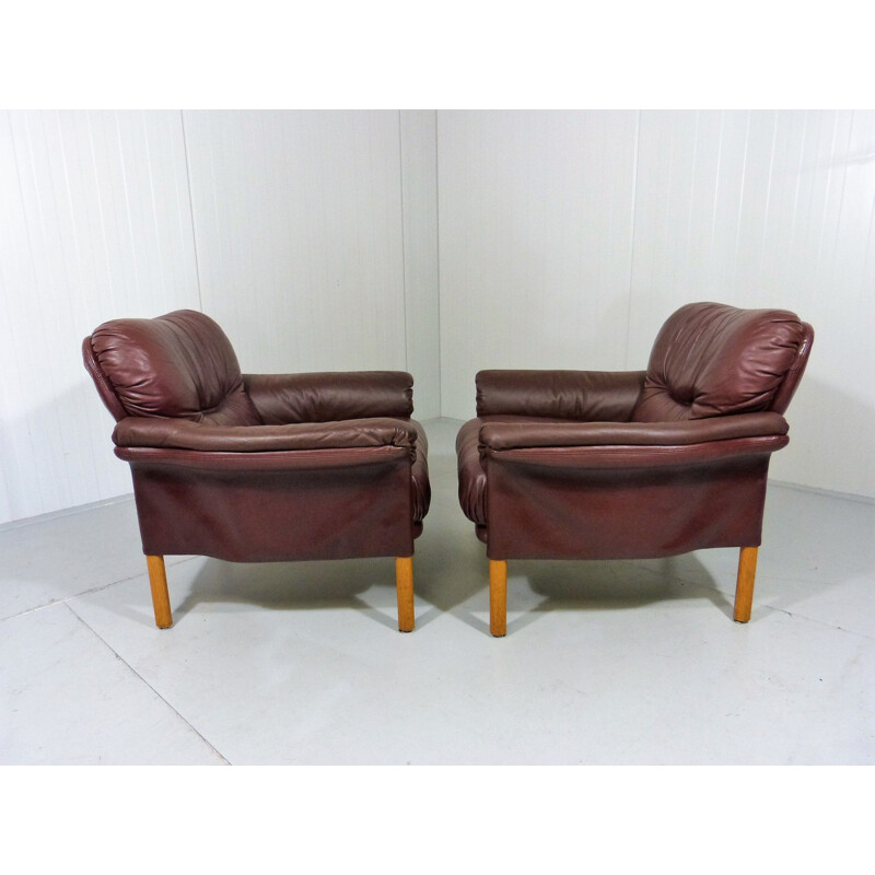 Suite de 2 fauteuils vintage en cuir par Hans Olsen