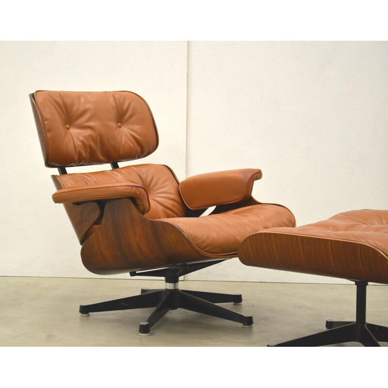 Fauteuil lounge et ottoman beige en palissandre, Charles Eames pour Herman Miller