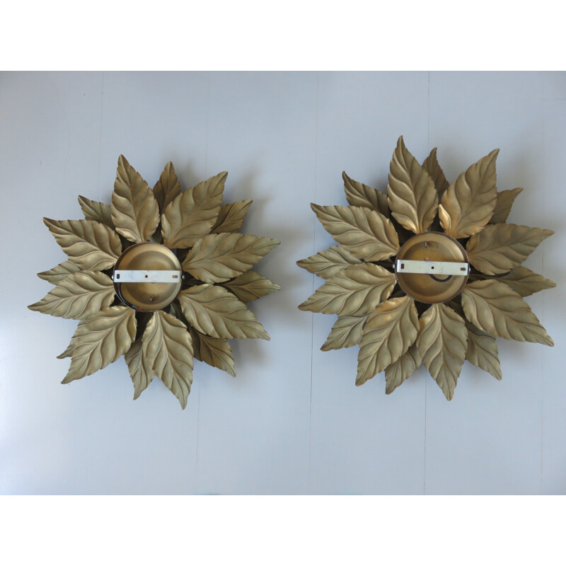 Set of 2 vintage wall lamps "flower" in golden metal