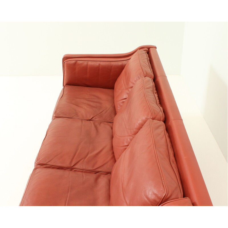Vintage 3-seater sofa in red leather