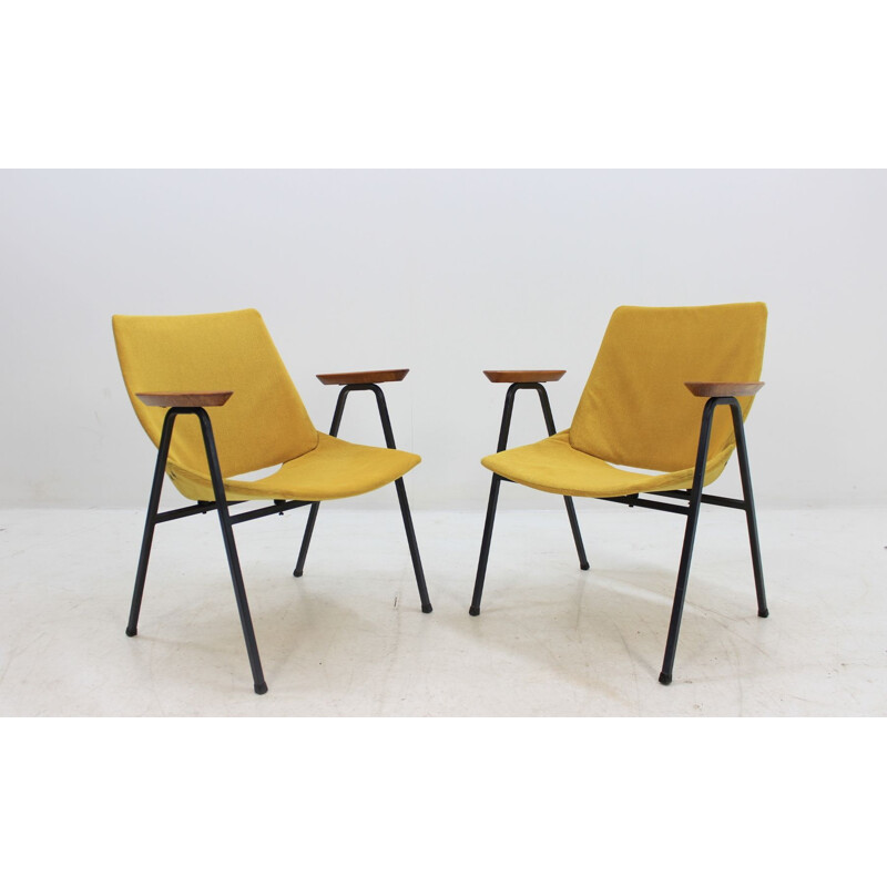 Suite de 2 fauteuils vintage jaunes par Niko Kralj