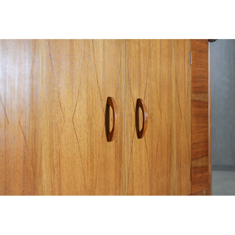 Vintage sideboard in walnut by Everest