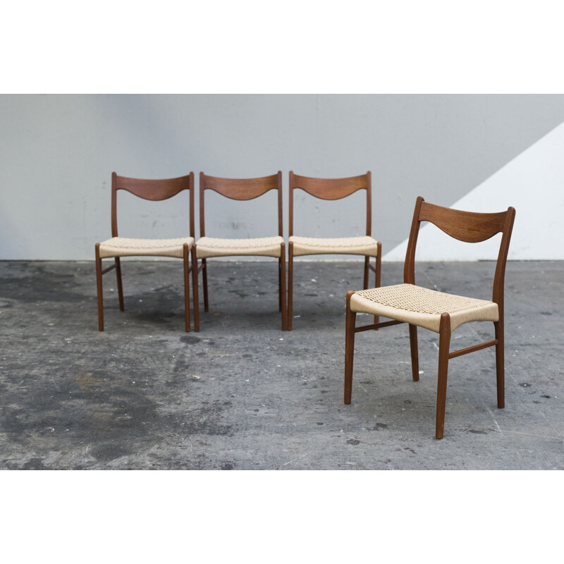 Set of 4 vintage chairs GS60 by Arne Walh Iversen