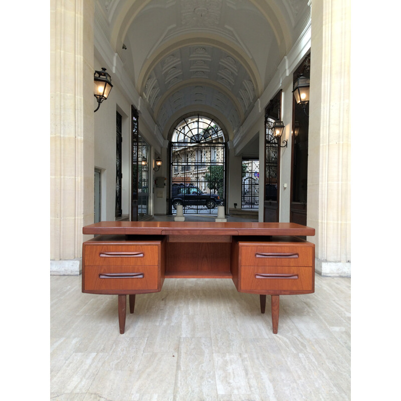 Vintage desk in teak, Ib KOFOD LARSEN, edition G PLAN - 1960s