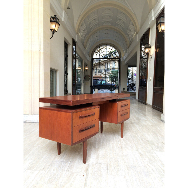 Vintage desk in teak, Ib KOFOD LARSEN, edition G PLAN - 1960s