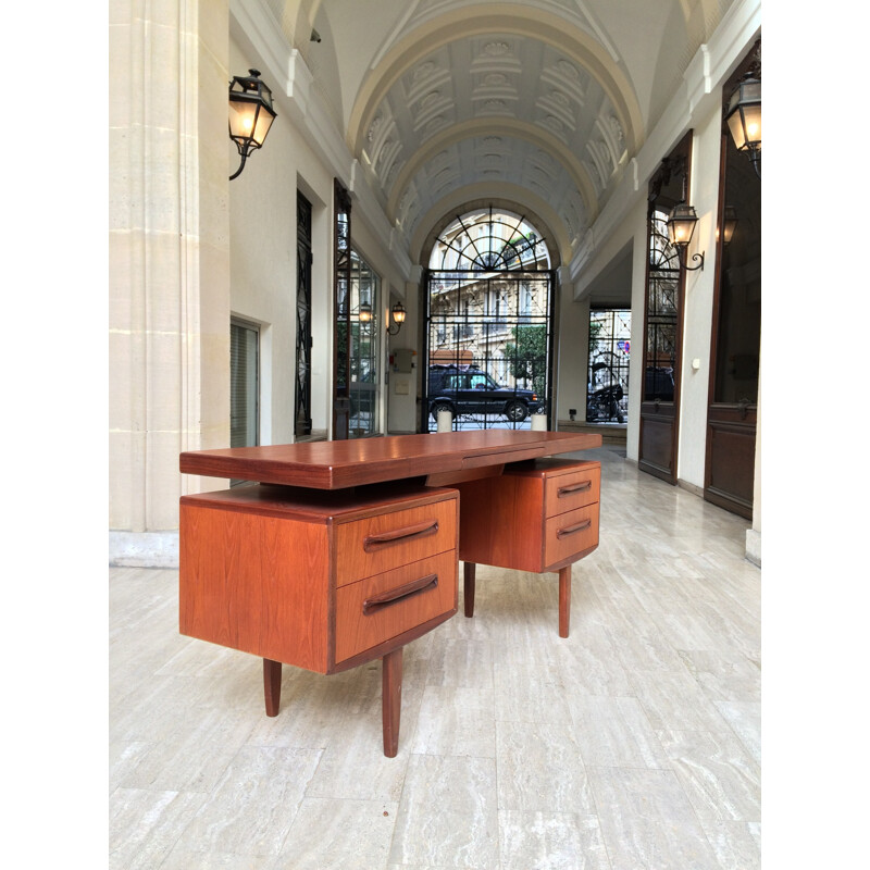 Vintage desk in teak, Ib KOFOD LARSEN, edition G PLAN - 1960s