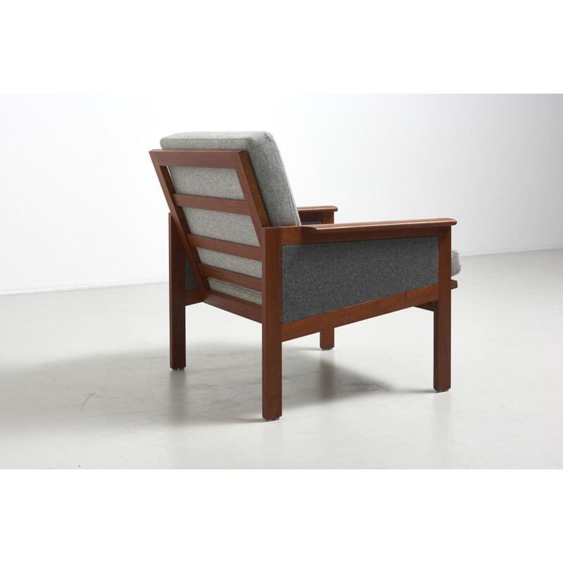 Vintage lounge chair "Capella" by Illum Wikkelsø