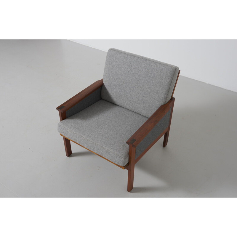 Vintage lounge chair "Capella" by Illum Wikkelsø
