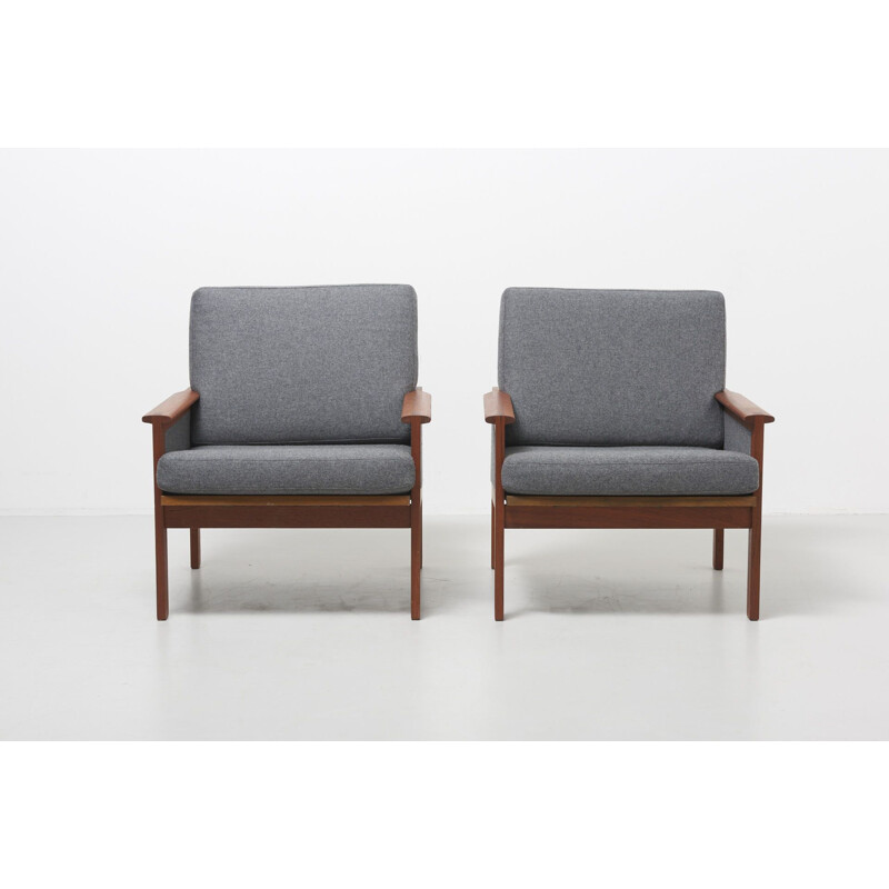 Set of 2 vintage armchairs "Capella" by Illum Wikkelsø for N. Eilersen