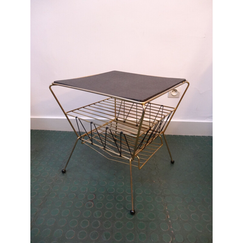Vintage cube table in steel and plastic with magazines rack 1960