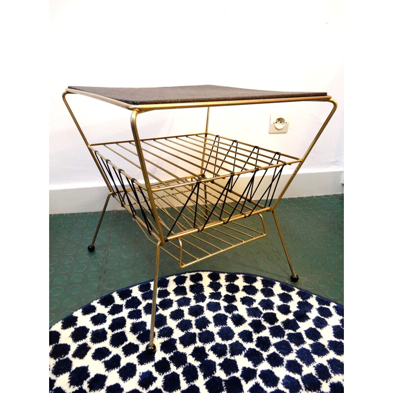 Vintage cube table in steel and plastic with magazines rack 1960